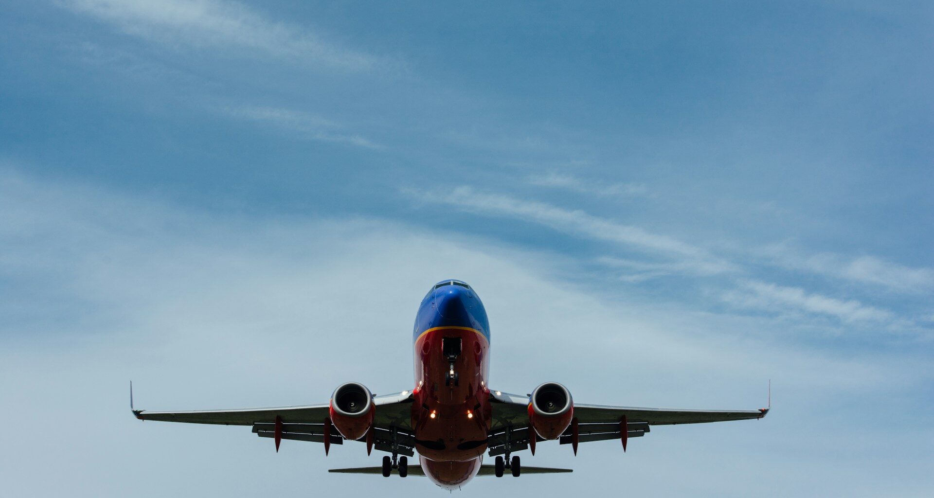 wie-hoch-fliegt-ein-flugzeug