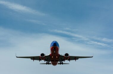 wie-hoch-fliegt-ein-flugzeug