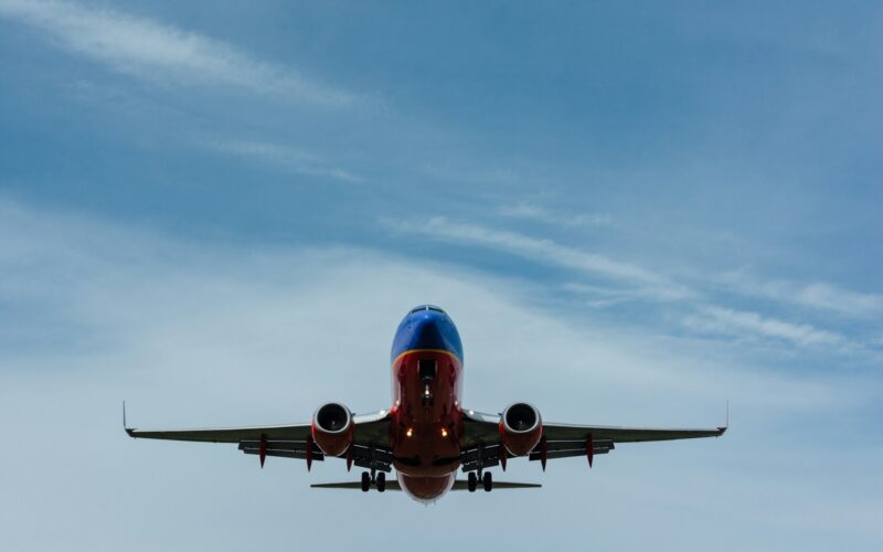 wie-hoch-fliegt-ein-flugzeug