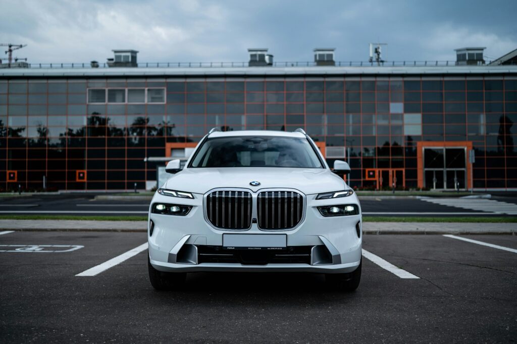 bmw-x7